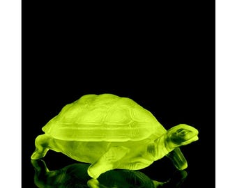 Art Deco Uranium Glass 1930s H.Hoffmann &#39; Turtle &#39; Trinket Dish • Jewelry Box • Vaseline Glass Animal Figurine