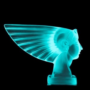 Art Deco Aquamarine Cyan Vaseline Uranium Glass &#39; Pharaoh Head &#39; Car Mascot Figurine 1930&#39;s H.Hoffmann Collectible Uranium Glass Figurine