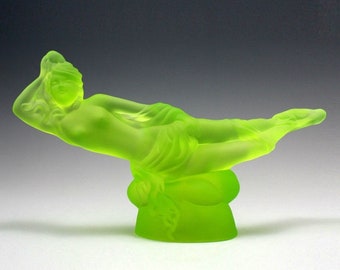Art Deco Vaseline Glass Lady Figurine 1930' H.Hoffmann Collectible Uranium Glass Sculpture