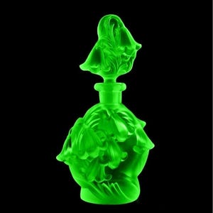 Art Deco Collectible Perfume Bottle 1930 H.Hoffmann Green Uranium Glass