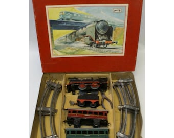 Vintage 1960's German Keim Tin Plate Windup Train Set w/ 040 Locomotive