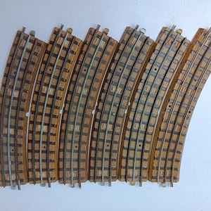 Marklin ho curves pressed track with center rail 7-1/2 see pictures for condition