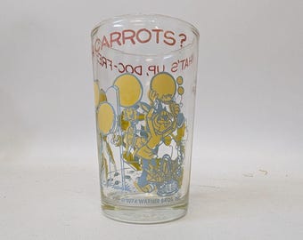 1973年製ワーナー・ブラザーズ・ウェルチ社製「ワッツ・アップ・ドック」グラス。トゥイッティ・バードが描かれている。