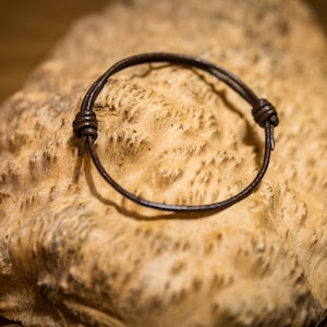 Leather Cord Bracelet - Men&#39;s Leather Bracelet - Surfer Bracelet - Bracelet for Him - Boho Bracelet - Adjustable Bracelet with Sliding Knots