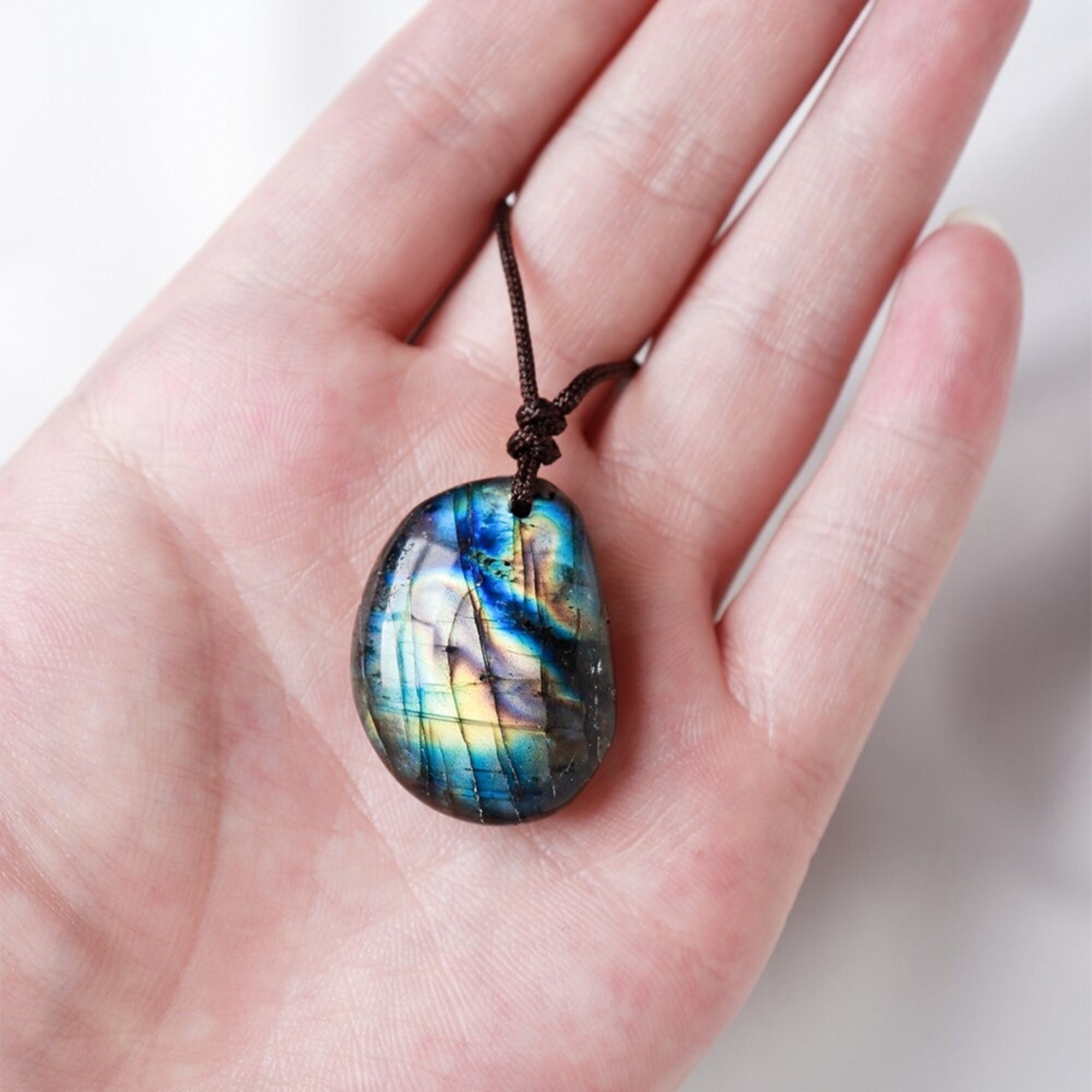 Dragon heart 2024 stone necklace