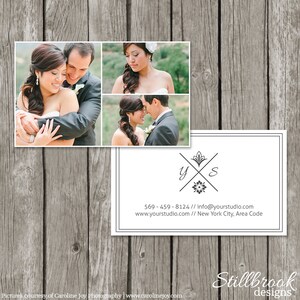 Puede incluir: Una tarjeta de visita para un servicio de bodas, con un collage de tres fotos de boda y un logotipo. La tarjeta tiene un diseño en blanco y negro, mostrando el nombre de la empresa, los datos de contacto y el sitio web.