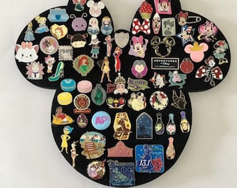 Large Icon Disney Minnie Mouse pin display board holder. Can hold lot of 55 pins