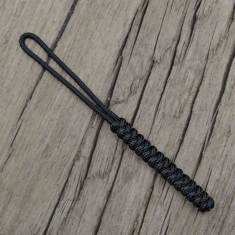 425 Paracord Lanyard, Good for Knife, Multi Tool, Torch, Keys 3mm cord Handmade in the UK Black