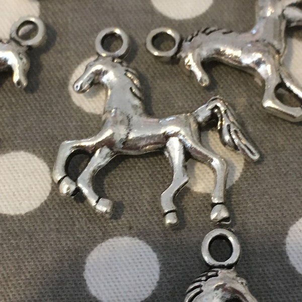 6 x  Double Sided Silver Tone - Horse Charms 2cm 20mm