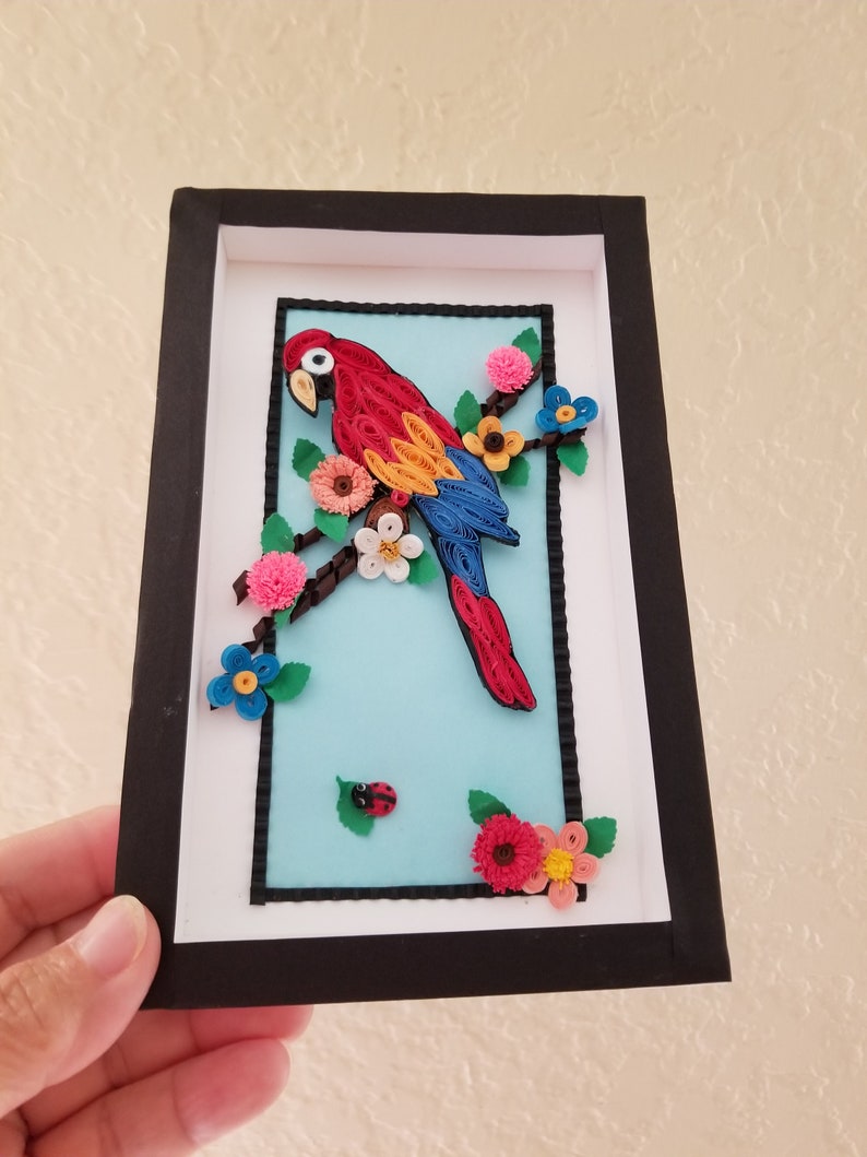 Paper Quilling Parrot frame