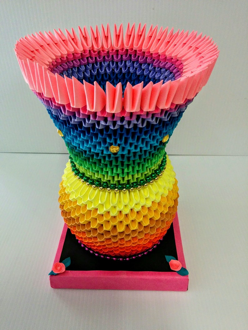 3D Origami Rainbow Vase