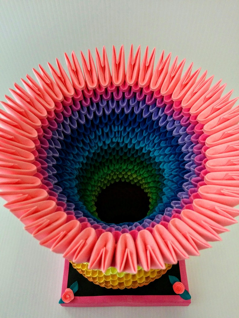 3D Origami Rainbow Vase