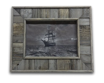 Barn Wood Picture Frame, Distressed Picture Frame, Gray Picture Frame, Handmade Rustic Wood Frame, Country Home Decor, 5x7 frame