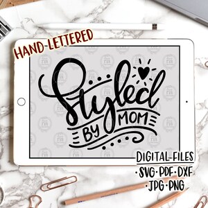Diseñado por mamá, lindos y divertidos archivos digitales para bebés de moda con estilo recién nacido, SVG, DXF, pdf, jpg, png descarga instantánea, calcomanías de vinilo diy, imprimibles