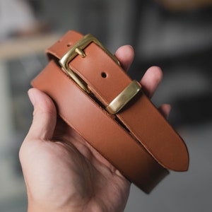 Vegetable-tanned Leather Dress Belt (30 mm wide), CUSTOMIZABLE