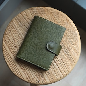 A6+/Hibino/5-Year Hobonichi Snap Closure Pebbled Leather Notebook Cover