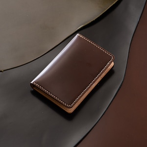 7 COLORS Shell Cordovan & Natural Leather Vertical Card Wallet Brown