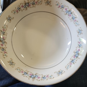 Fine China Japan Romance pattern 3223, Collectible China, vintage China floral pattern