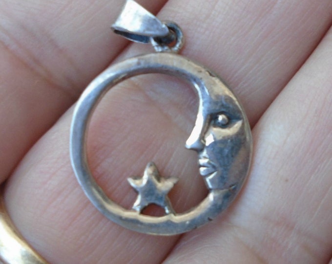 925 Sterling Silver Crescent Moon Face and Star Round Pendant Charm for ...