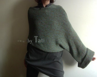 szaro zielony asymetryczny bawełniany sweter ręcznie barwiony, sweter unikatowy, Szal ponczo kaptur komin, dzianina bawełniana vegan by Tati