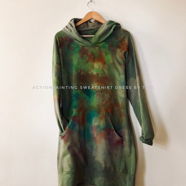 zielona dresowa długa Bluza, Sukienka, kangurka z kapturem malowana streetwear urban vegan color of Fall by Tati