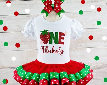 A Berry Sweet first birthday outfit for a strawbery party, cake smash, or photos. Your sweet one will be the cutest berry in the patch!