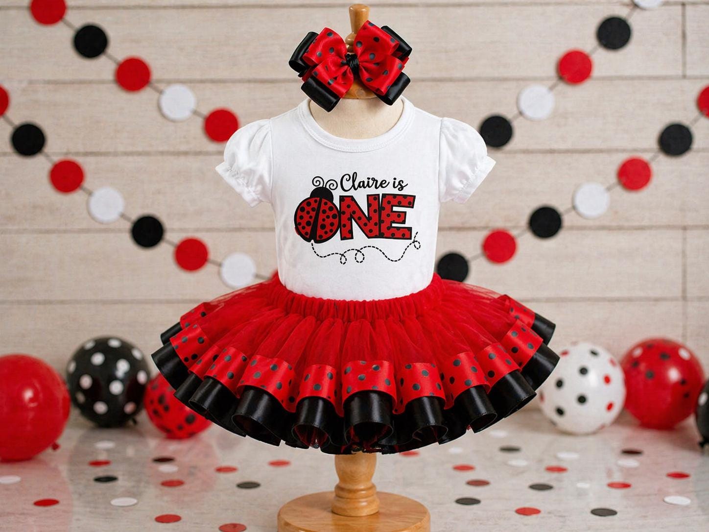 ladybug 1st birthday dress Ladybug First Birthday Tutu Outfit in red and Black 12month bodysuit / Long Sleeve