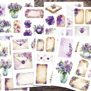 Könnte beinhalten: Eine Sammlung von Aquarell-Blumenaufklebern und Ephemera in Lila-, Lavendel- und Grüntönen. Die Designs umfassen Blumensträuße, einzelne Blumen, Etiketten, Umschläge und eine Teetasse, alle mit einer Vintage-Ästhetik.