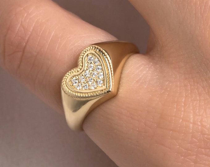 14k Gold Heart Diamond Ring, Signet Ring, Pinky Diamond 14k Gold Ring, Signet Heart Ring, Unique Pinky Ring, Statement Gold Diamond Ring,