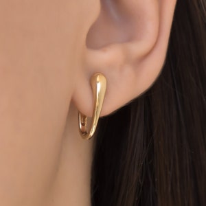 Wave Hoops Earrings S00 - Women - Accessories