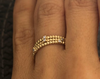 Stapelen van gouden ring, minimalistische verlovingsring, massief goud 14k kralen ring, eeuwigheid ring met zirkoon, sierlijke bruiloft ring, bruidsmeisje cadeau