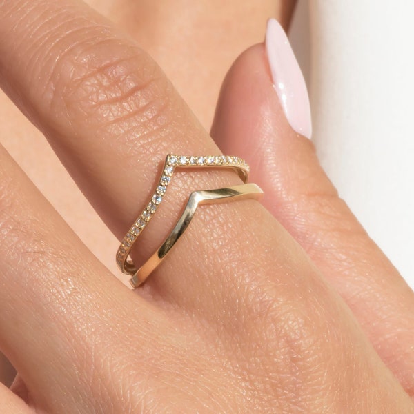 Diamond V Ring, Solid Gold K14, Chevron Ring, Dubbele V ring, Knuckle Ring, Stapelring, Sierlijke Ring, Wishbone Ring, Verjaardagsring