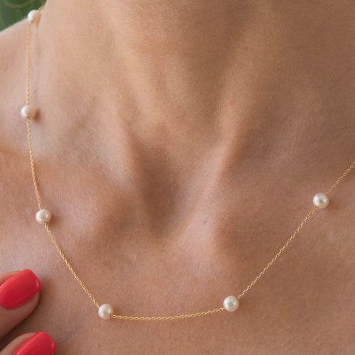 White Freshwater Pearl Station Chain Necklace main image 1