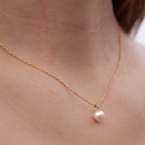 Pearl Backdrop Necklace, Sterling Silver 925, Gold Plated , Bridal Necklace, Romantic Pearl Necklace, Minimalist Jewelry, Bridesmaid Gift