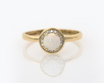 White Opal Ring, Gold Opal Ring, Fire Opal Ring, Circle Opal ring, Australian Opal Ring, Opal Engagement Ring, Gold Halo Ring,Opal Halo Ring