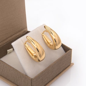 These gorgeous handmade 14k Gold Dome Hoop Chunky Earrings have a unique design  for any other special occasion.
Made of 14k solid gold, they have a chunky dome shape that exudes confidence.
They have an easy to use and secure latch back closure