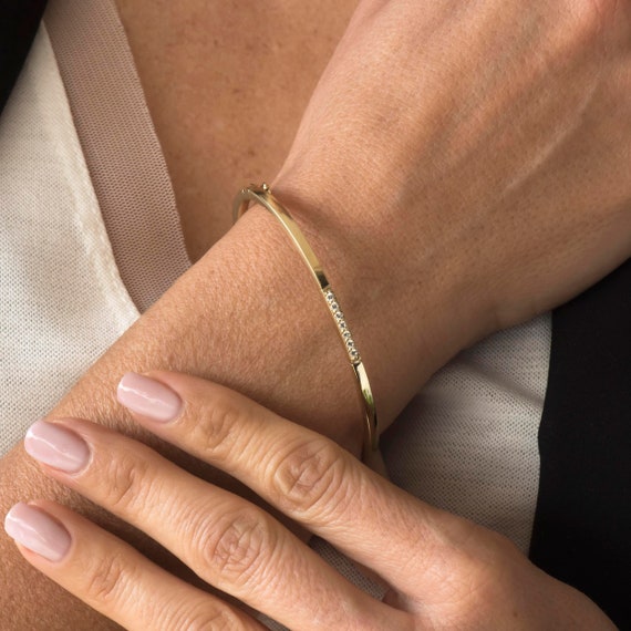 18K Gold Plated Simple Twist Cuff Bangle, Minimalist Bracelet, Women  Jewelry - Etsy | Gold bracelet simple, Simple gold bangle, Gold bracelet  cuff
