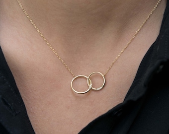 Interlocking Circles Diamond Necklace, Solid Gold K14 Linked Rings, Family necklace, Eternity Necklace, Life circles Necklace, Mother Gift