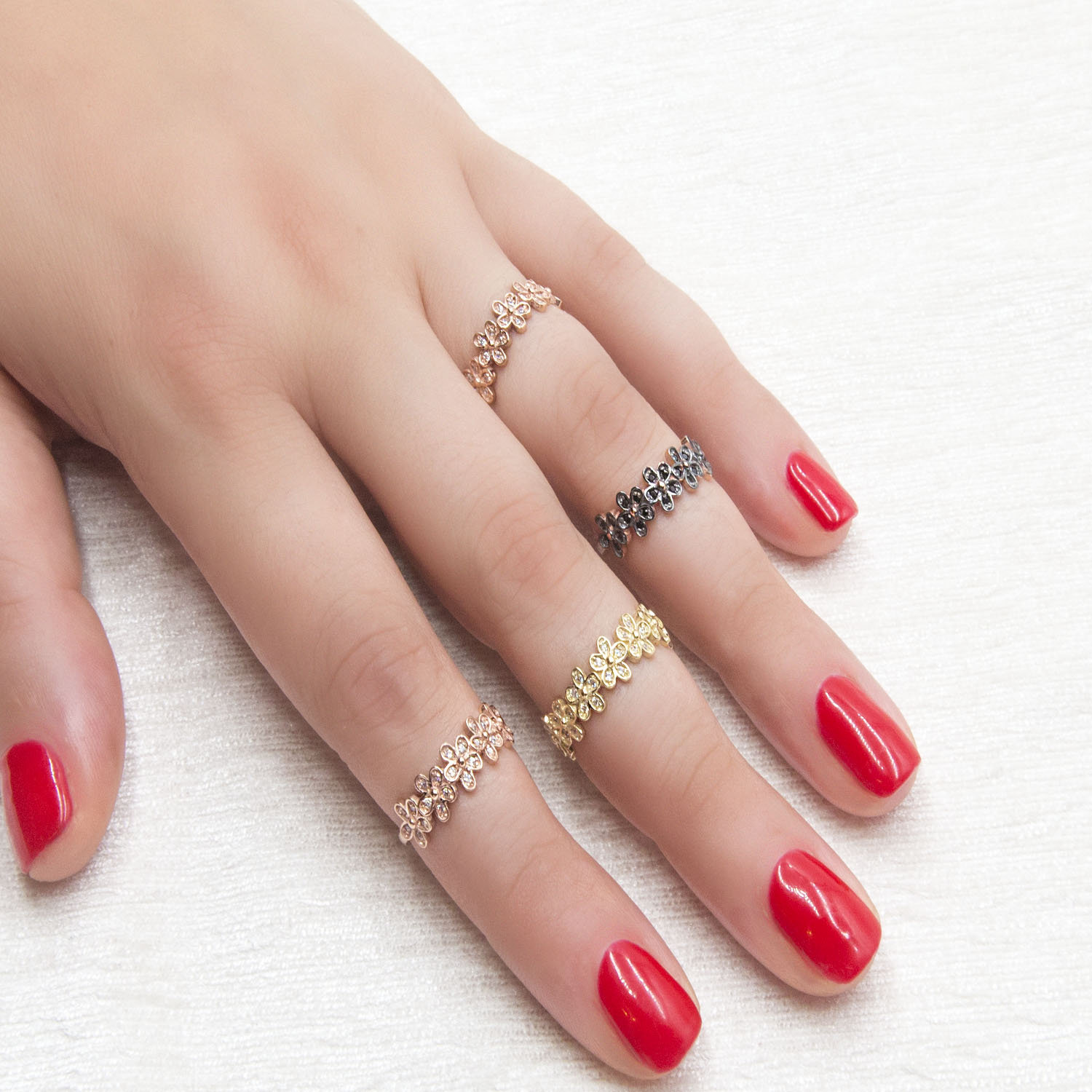 Daisy Ring, Full Eternity Gold Ring, Full round Daisy ring, Gold Flower