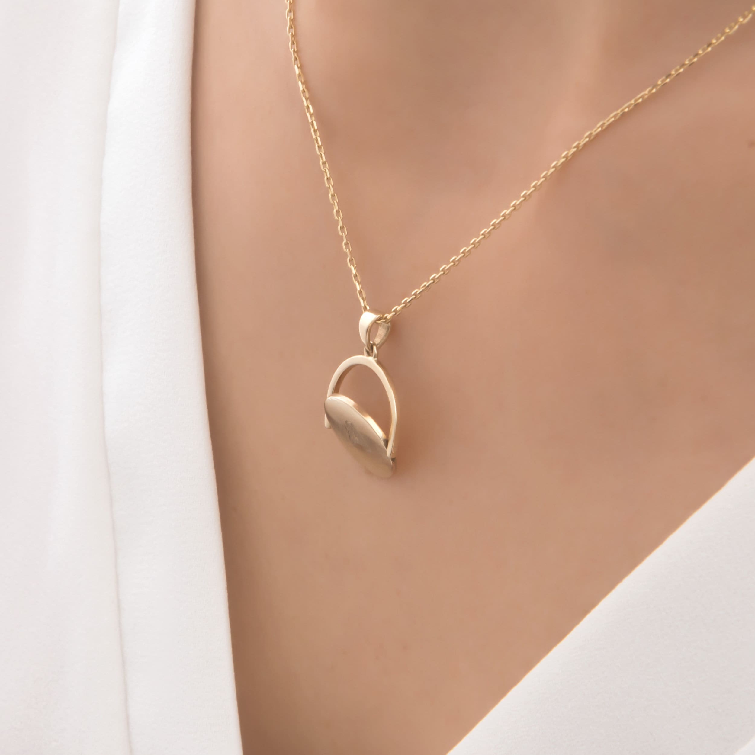 14k Monogram Pendant Necklace 