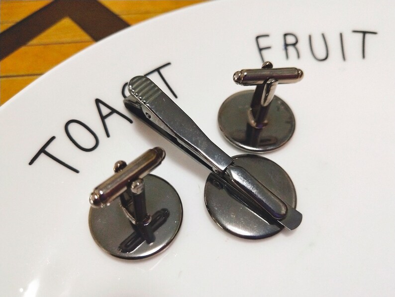 Royalty King Crown Creative Personalized Cufflinks Tie Bar Men Wedding Party Cuff links Tie Clips Vintage Jewelry Gift for Husband Groom