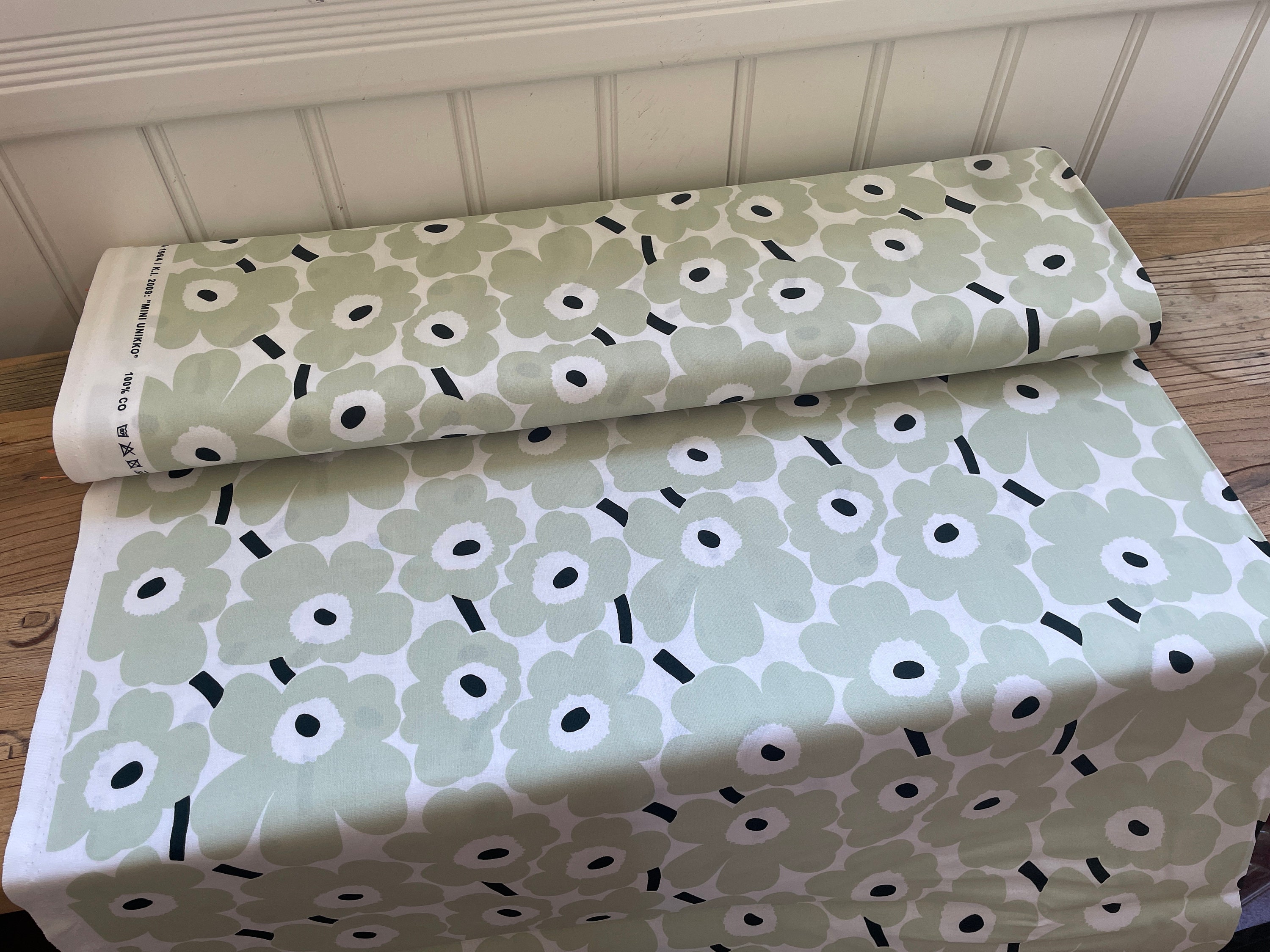 Marimekko Green Mini Unikko Heavy Weight Eco Cotton, Light Canvas