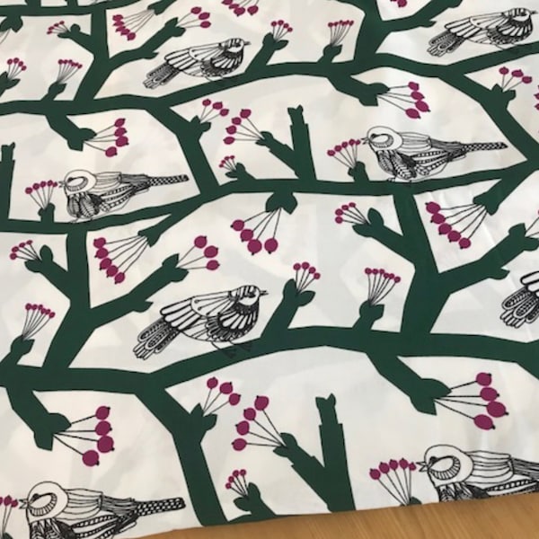 Gruba tkanina bawełniana Marimekko Pikku Pakkanen, sprzedawana po pół metra, pochodząca z Finlandii