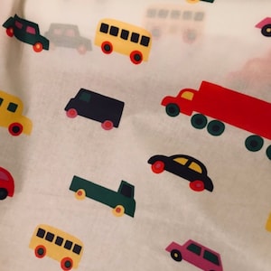 マリメッコ Bo Boo、ホワイト OIL CLOTH 生地、半ヤード単位で販売、18x56 インチ、46 x 140 cm