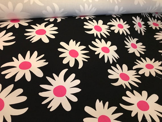 Marimekko Rakastaa Ei Rakasta, Upholstery Grade Cotton
