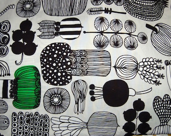 【 marimekko】Big KIVI ✖️2 Marimekko 2 Y BIG Unikko Heavy Cotton Fabric Piece, Two