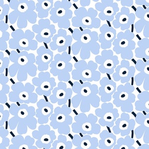 Marimekko Lavender Blue sobre tela de algodón White Pieni Unikko, media yarda, para almohadas, bolsos, delantales, etc. Finlandia