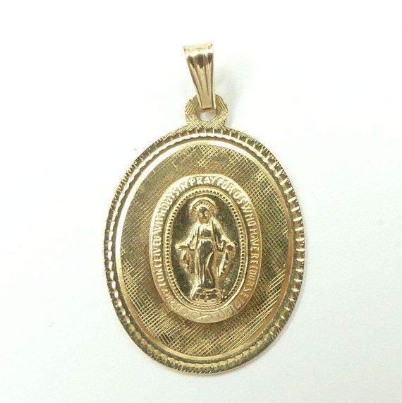 Religious Miraculous Medal Pendant 14K Yellow Gold - image 2