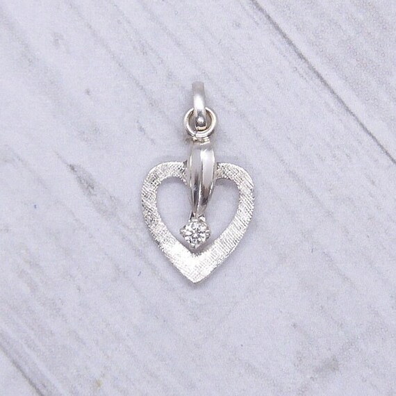 Diamond .04 Carat Heart Pendant 14k White Gold/ V… - image 8