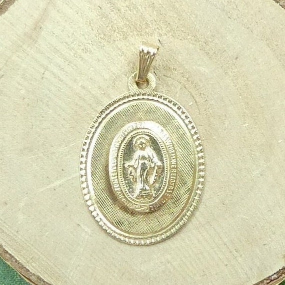 Religious Miraculous Medal Pendant 14K Yellow Gold - image 1